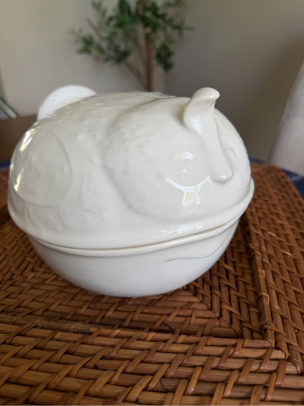 Vintage 1966 Quail Covered
Casserole Dish made by
Environmental Ceramics, Inc.